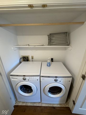 9049 Lisering Circle, Indianapolis, IN 46256