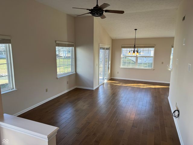 9049 Lisering Circle, Indianapolis, IN 46256