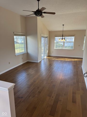 9049 Lisering Circle, Indianapolis, IN 46256