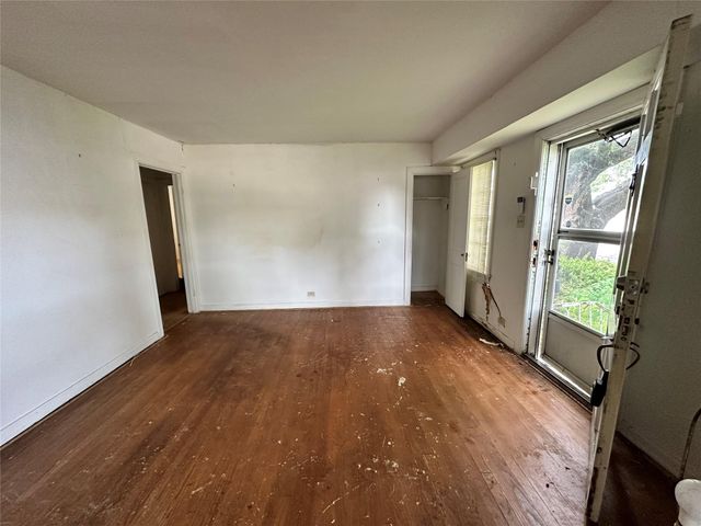 2015 Des Jardines Street, Houston, TX 77023