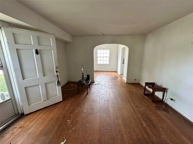 2015 Des Jardines Street, Houston, TX 77023