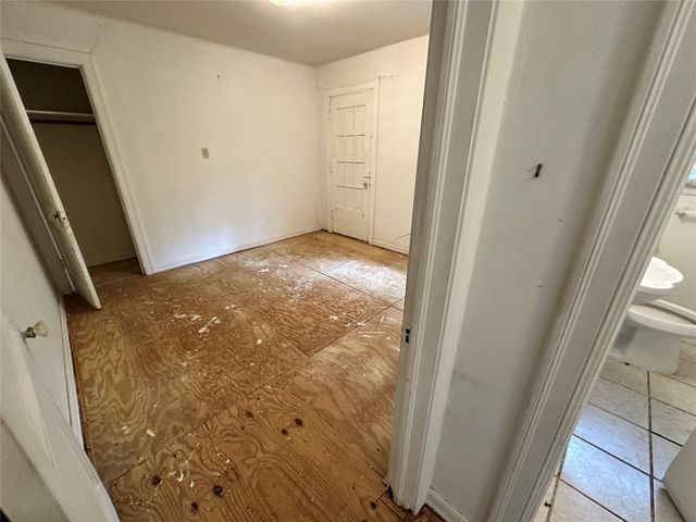 2015 Des Jardines Street, Houston, TX 77023