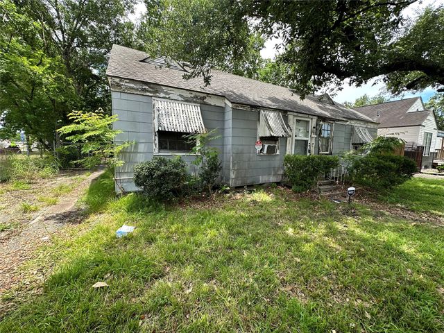 2015 Des Jardines Street, Houston, TX 77023