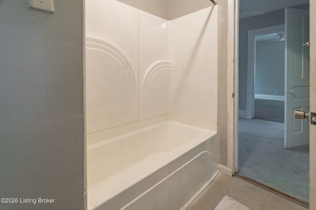 2210 W Burnett Ave, Louisville, KY 40210