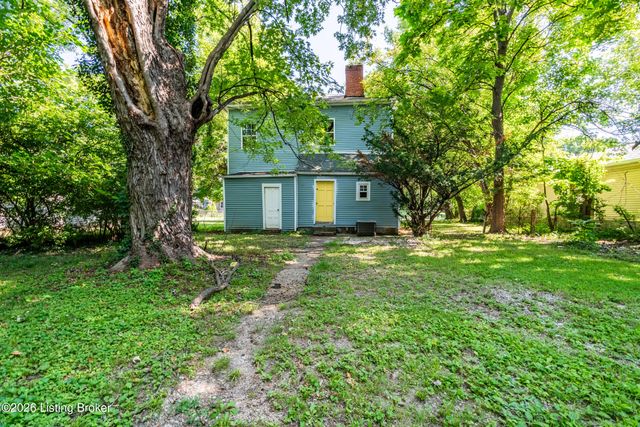 2210 W Burnett Ave, Louisville, KY 40210