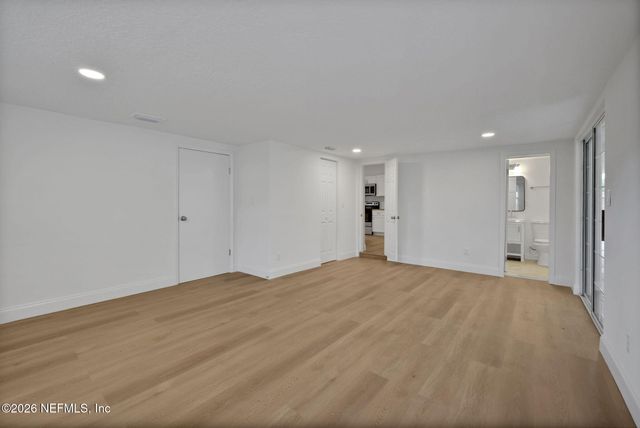 3701 COPPER Circle E, Jacksonville, FL 32207