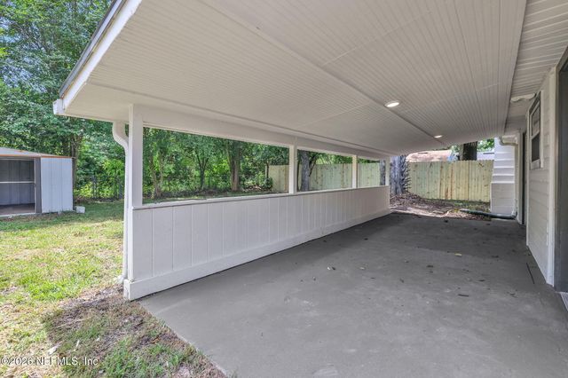 3701 COPPER Circle E, Jacksonville, FL 32207