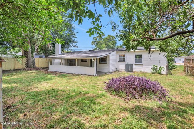 3701 COPPER Circle E, Jacksonville, FL 32207
