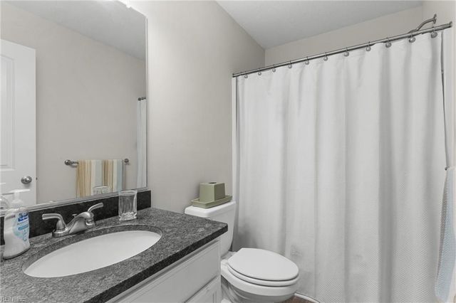 111 Gander DR, Moyock, NC 27958