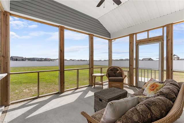 111 Gander DR, Moyock, NC 27958