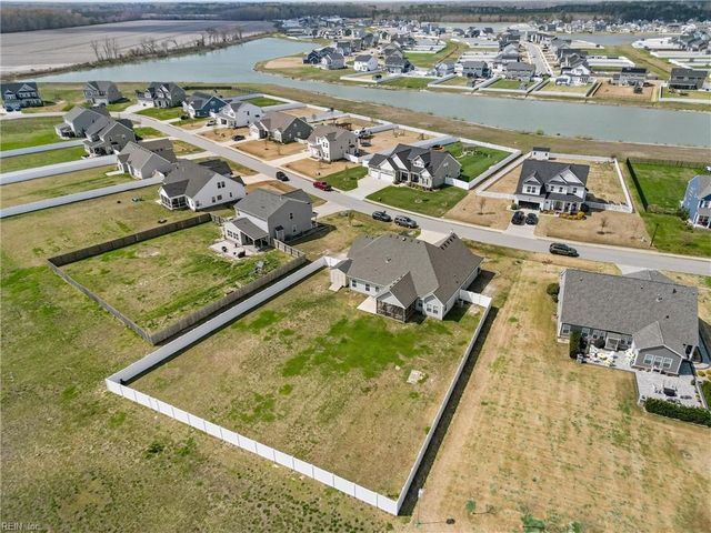 111 Gander DR, Moyock, NC 27958