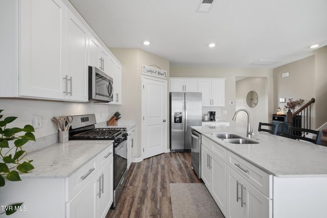 460 Quiver Street, Johnson City, TN 37604