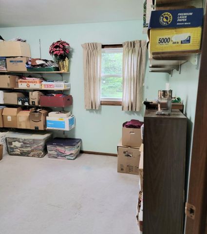 1818 Woodridge ROAD, West Bend, WI 53095