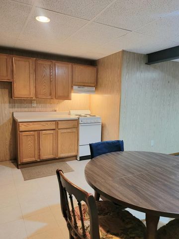 1818 Woodridge ROAD, West Bend, WI 53095