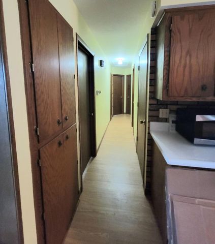 1818 Woodridge ROAD, West Bend, WI 53095