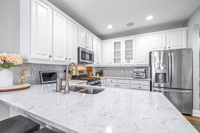 3315 W DE LEON STREET 16, Tampa, FL 33609