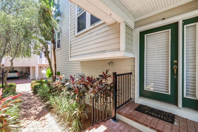 3315 W DE LEON STREET 16, Tampa, FL 33609