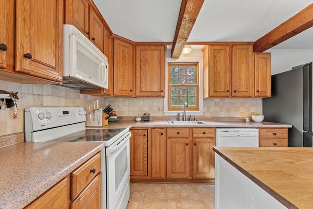 72 Valley Street, Pembroke, MA 02359