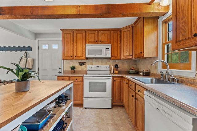 72 Valley Street, Pembroke, MA 02359