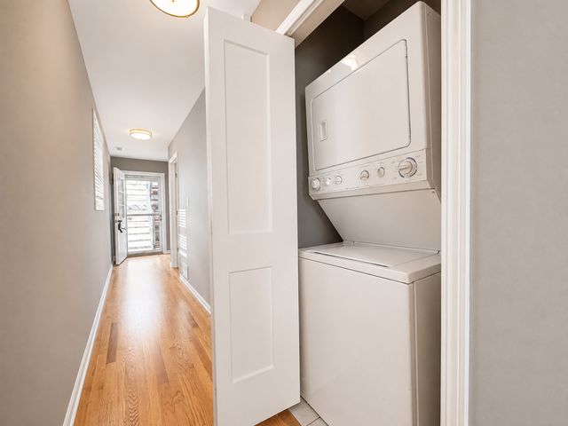 1966 W Diversey Parkway 2, Chicago, IL 60614