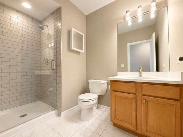 1966 W Diversey Parkway 2, Chicago, IL 60614