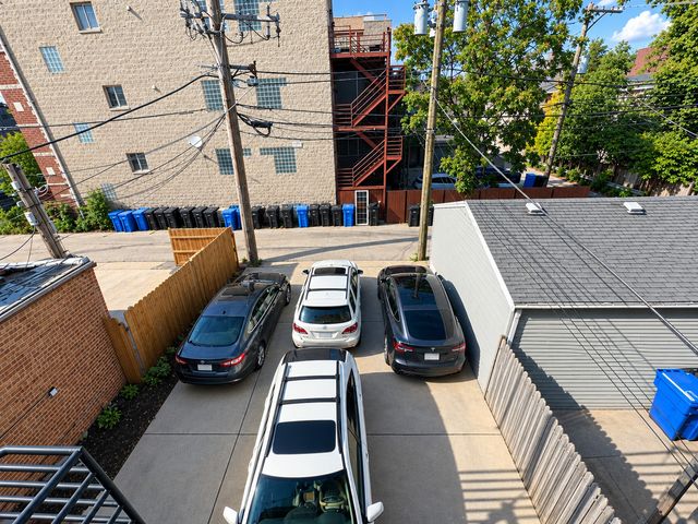 1966 W Diversey Parkway 2, Chicago, IL 60614