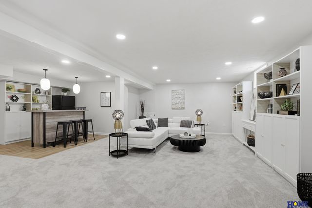 2801 N 74th Street, Lincoln, NE 68507