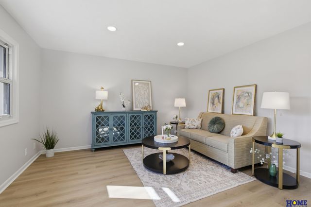 2801 N 74th Street, Lincoln, NE 68507