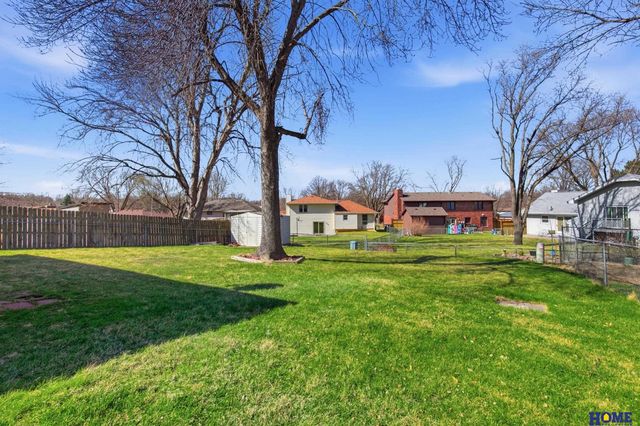 2801 N 74th Street, Lincoln, NE 68507