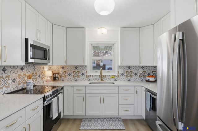 2801 N 74th Street, Lincoln, NE 68507