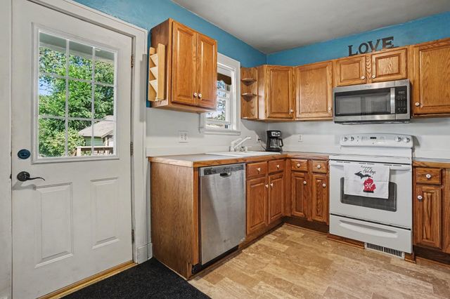 73 E 21st Street, Holland, MI 49423