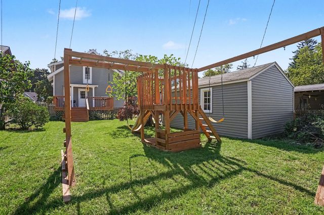 73 E 21st Street, Holland, MI 49423