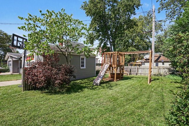 73 E 21st Street, Holland, MI 49423