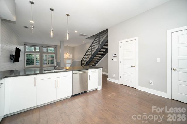 2006 Hawkins Street, Charlotte, NC 28203