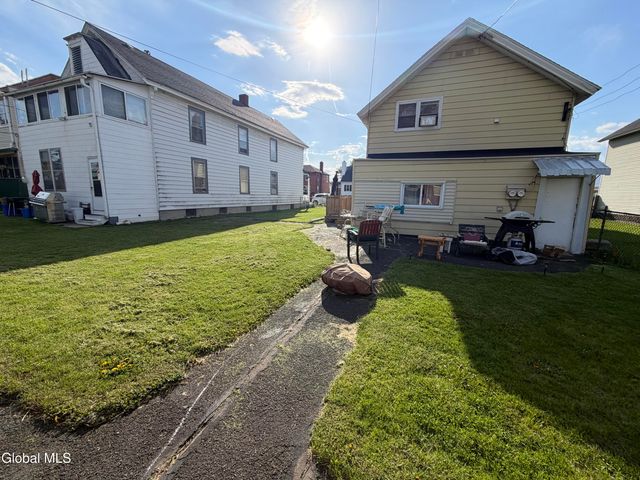 422 4th Avenue, Troy, NY 12182