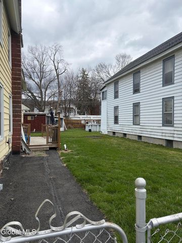 422 4th Avenue, Troy, NY 12182