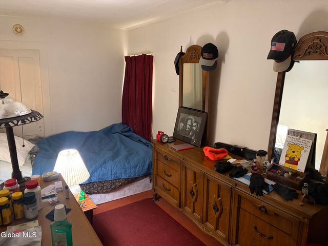 422 4th Avenue, Troy, NY 12182