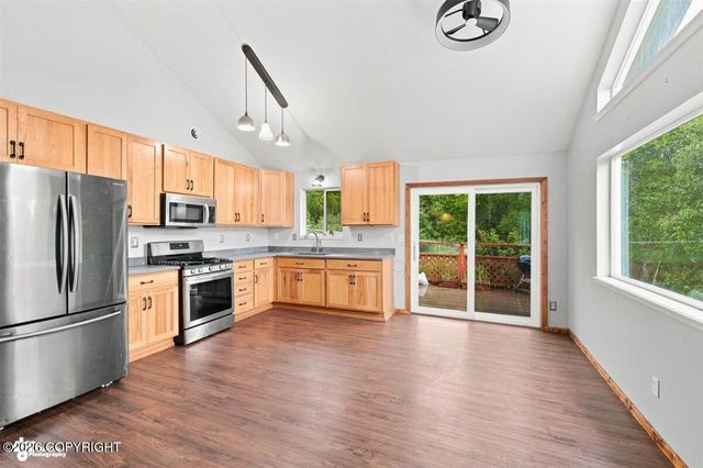 20262 E Birch Hill Drive, Palmer, AK 99645