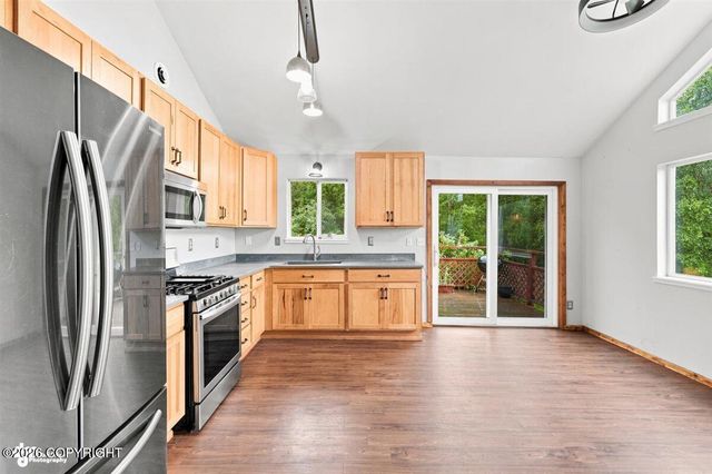 20262 E Birch Hill Drive, Palmer, AK 99645