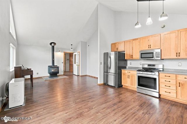 20262 E Birch Hill Drive, Palmer, AK 99645
