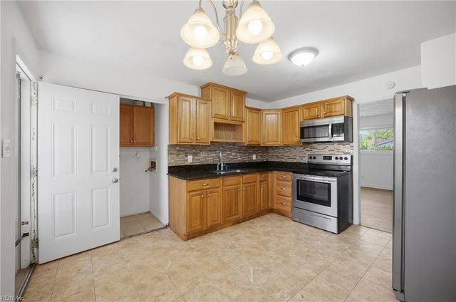 3301 Opoho CRES, Chesapeake, VA 23321