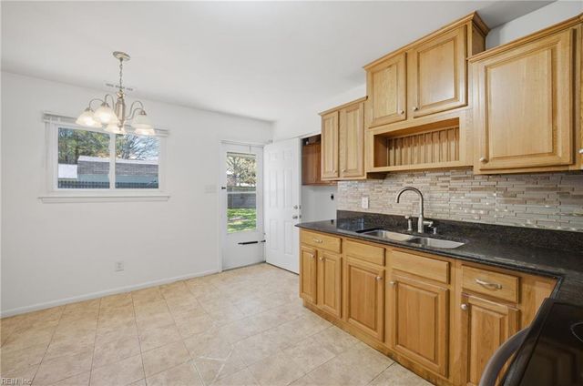 3301 Opoho CRES, Chesapeake, VA 23321