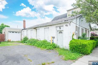 84 Locust Avenue, Wallington, NJ 07057