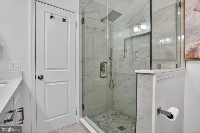 5502 BUGGY WHIP DR, Centreville, VA 20120