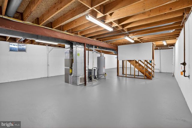 5502 BUGGY WHIP DR, Centreville, VA 20120