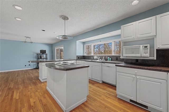 6300 Claywood Lane, Fayetteville, AR 72703