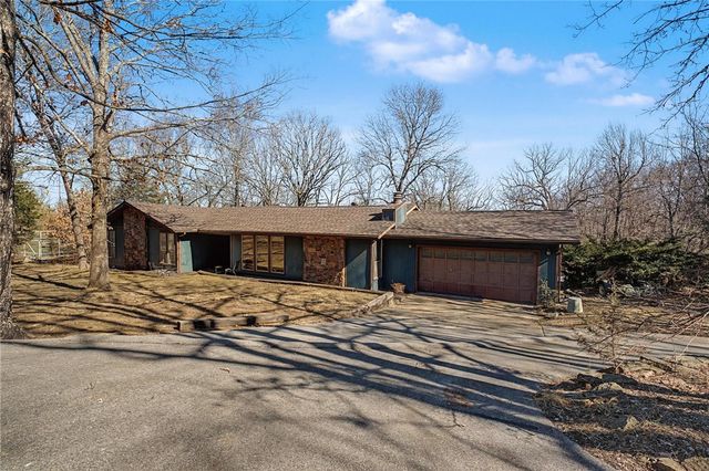 6300 Claywood Lane, Fayetteville, AR 72703