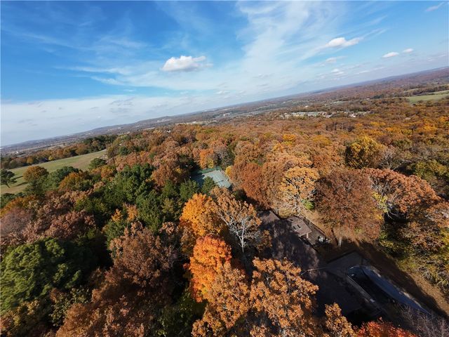 6300 Claywood Lane, Fayetteville, AR 72703