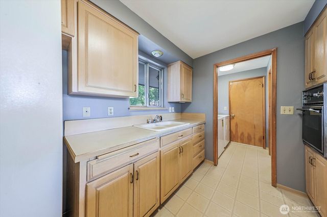 9015 Winona Street SW, Lakewood, WA 98498