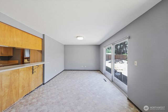 9015 Winona Street SW, Lakewood, WA 98498